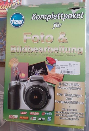 Foto - , &