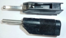 2 isolierte Bananenstecker HIRSCHMANN schwarz mit Längsloch Ø4mm