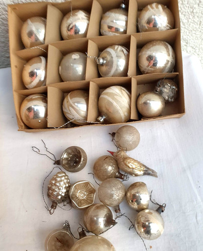 Weihnachtsbaum kugeln zapfen - weihnachtsbaum,