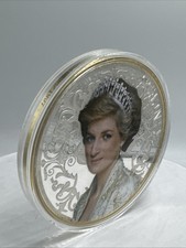 Prinzessin Lady Diana, 376