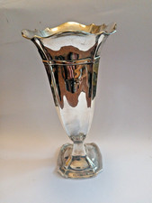 Vase aus massivem Silber mit