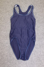 Sportlicher schwimmanzug - sportlicher,