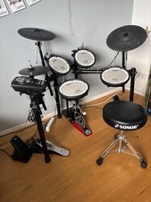 Roland TD 11 KV V-Compact E-Drum inkl. Fußmaschine und Hocker