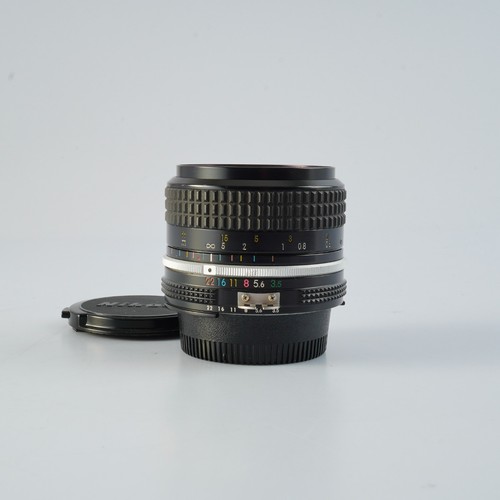 Very good nikon nikkor 28mm - very,