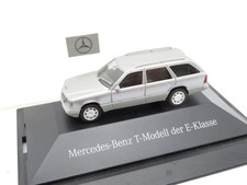 345HO /38 - Herpa H0 - Mercedes T Modell der E Klasse silber - top in PVC Box