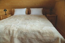 Toscana Lammfelldecke hell