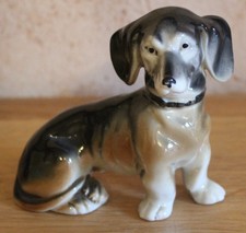 kleine  Porzellanfigur  Dackel