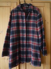 Trendige karierte Blusen-Jacke von Ulla Popken, in blau-rot-grau Gr. 46/48, getr