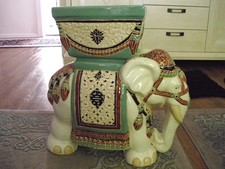 Großer Keramik Elefant / Blumenständer