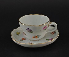 A-9440181-d Porzellan Sammeltasse Mokkatasse Bienenkorb Floraldekor