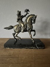 Antike Messingfigur -Falknerin