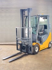 Jungheinrich Frontstapler TFG 320s - 2t - 3.800MM HUB - GAS STAPLER -SERVICE NEU