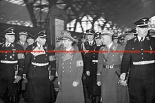 F020689 Joseph Goebbels Ludwig Fichte Bahnhof Leipzig Deutschland 1939 WW2