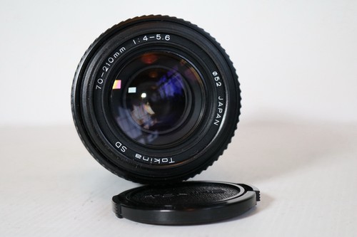 Tokina 210mm 4 - 70-210mm, f/4-5.6