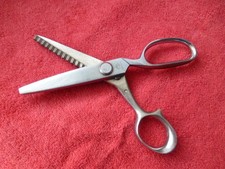 Schere Schneiderschere Nähen Zickzack von Canary Vollmetall gebraucht