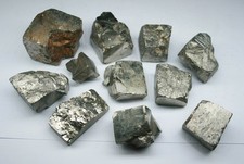 LOT 0,5 kg Pyritkristall