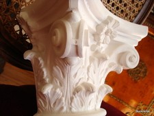 Korinthisches Kapitell aus Stuck für Halbsäule d= 12 cm 114-100 sehr schön