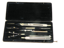 532 antiker Zirkelkasten Zirkel Reform R11e Nürnberg im Etui 10 Teile