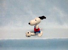 Snoopy als  Fußballer  Figur