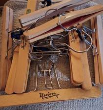 10 Holz Hosen Bügel Kleiderbügel Union u.a. Klemmbügel