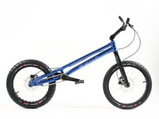 New in Box Echo Team 20" Blue