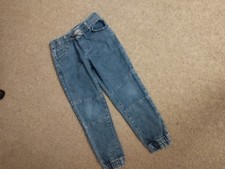 junge jeans 122-128 mit
