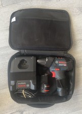 Bosch Akkuschrauber 12V-15 - Set mit 2x 3.0Ah Akku, Ladegerät - Tasche