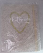 P066 - Mutterpass Hülle - Filz Beige Herz Gold - NEU 