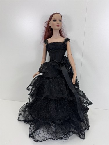 Robert tonner doll - robert,