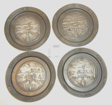 Vier alte Zinn Untersetzer mit