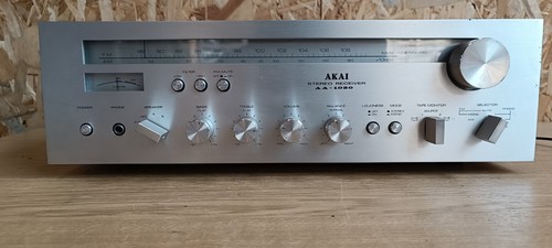 Akai 1020 stereo receiver - -,