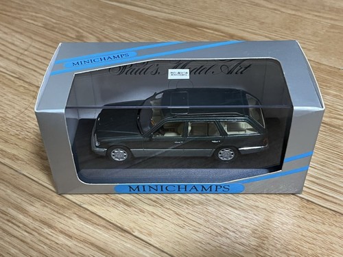 Minichamps mercedes e - 1/43,