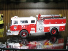 Code 3 FDNY Engine 321 Mack Feuerwehr New York F.D.N.Y.