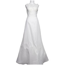 Sincerity, Hochzeitskleid