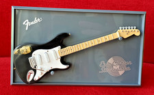 Fender Eric Clapton Stratocaster Miniatur Gitarre im Rahmen | Sammlerstück