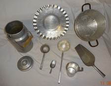 Alte Aluminium Küchenteile,Kanne,Sieb,Kelle,Schale,Teesieb,Becher,2 x Schippe