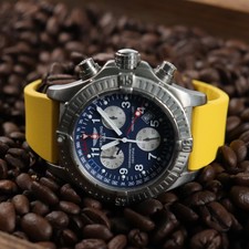 Breitling Chrono Avenger M1 |