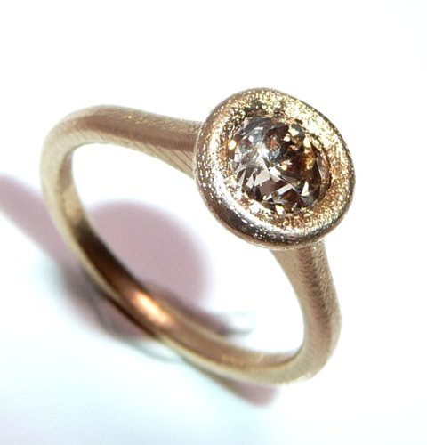 Ring 585 gold 80ct - 585,