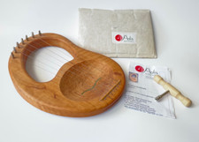 Äolis kleine Kinderharfe "Murmel" aus Roterlen-Holz 