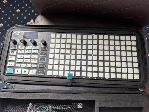 Oxi one mk1 - one,