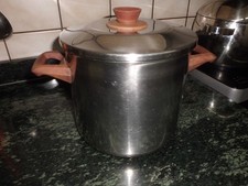 Hochwertiger Edelstahl