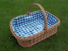 Serviertablett, Tablett mit Bügelgriff und hohem Rand aus Weide mit Innenfutter