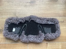 Stübben Equi Soft Lammfellpolster, für 50-150cm Gurt. Sehr Gut Erhalten. 