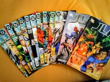 "Justice League of America" - 2 x Softcover und 10 x "JLA" Hefte