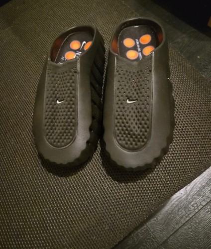 Nike clogs