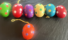 7 Bunte bemalte Ostereier  - Erzgebirge -  versch. Farben mit Punkten