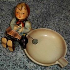 Hummel Figur Aschenbecher Hum 62 "Strickliesl" FM 5 * Herstellung eingestellt !