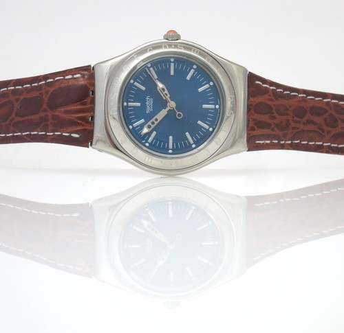 Escapade swatch irony - escapade,