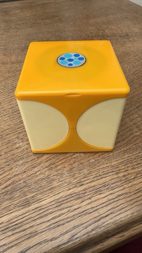 Rare vintage 1970s space - rare,