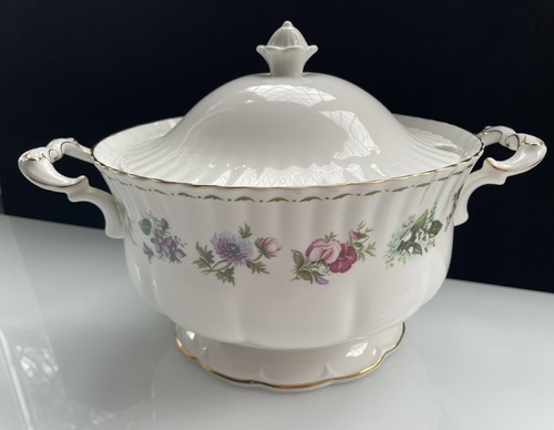 Royal albert blume des monats - blume,